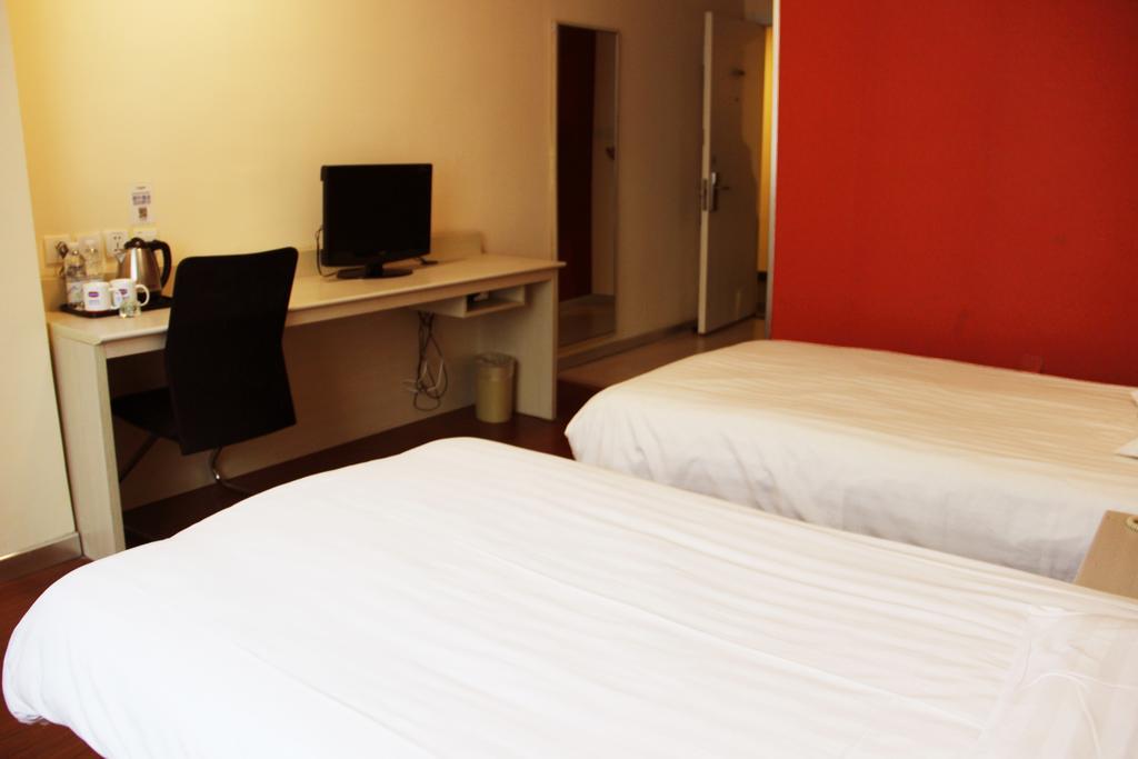 Gold Mine Express Hotel Nanning Quarto foto